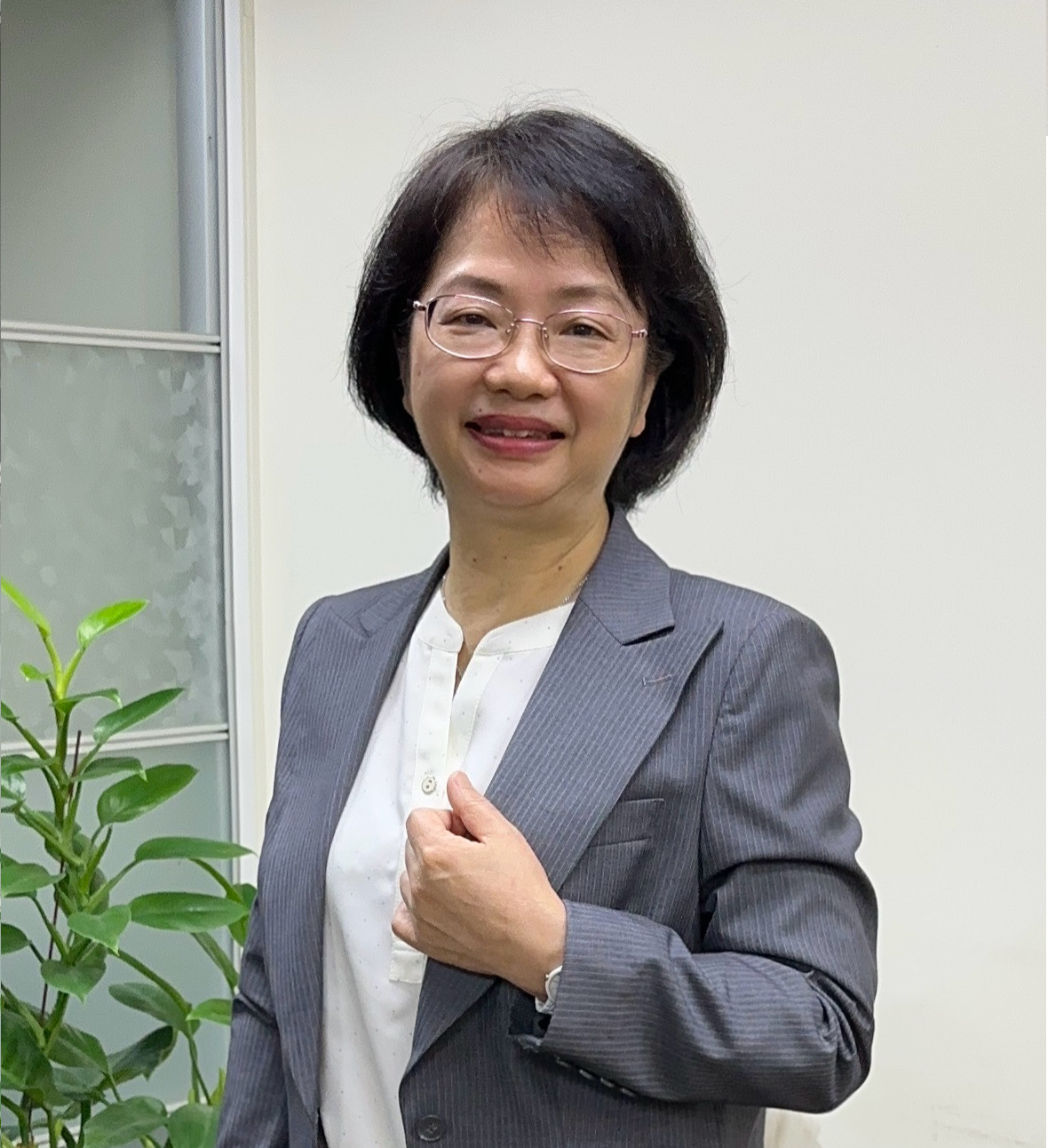 樓局長美鐘照片.jpg